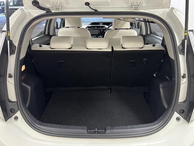 アクア Gソフトレザーセレクション 純正ナビ/バックカメラ/白革/トヨタセーフティ/地デジ/クルーズコントロール/レーンキープアシスト/シートヒーター/LEDヘッドライト/オートハイビーム/スマートキー/プッシュスタート(61枚目)