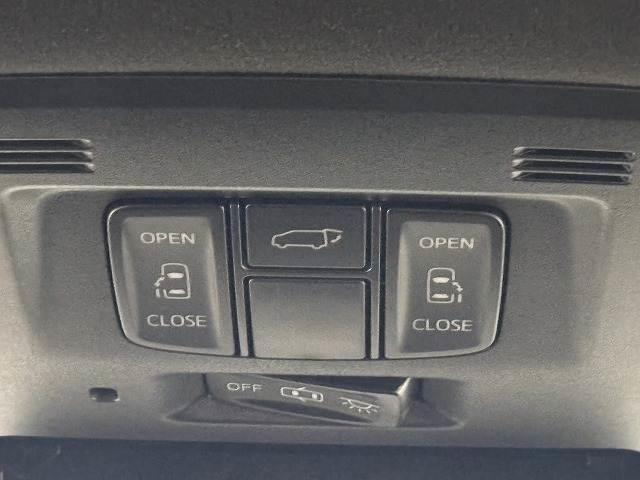 �y�����d���X���C�h�h�A�z�B�����̃X���C�h�h�A��d���ō쓮���Ă���Ċy�ɊJ���삪�o���܂��B