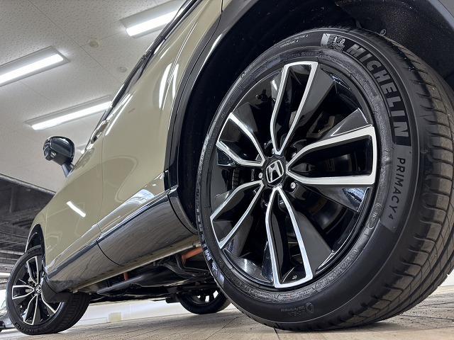 ヴェゼル e:HEV Z 全周囲/プレミアムオーディオ/9インチナビ/ワンオーナー/衝突軽減ブレーキ/追従クルコン/レーンキープアシスト/パワーバックドア/クリアランスソナー/シートヒーター/BSM/ETC/LEDヘッドライト(37枚目)