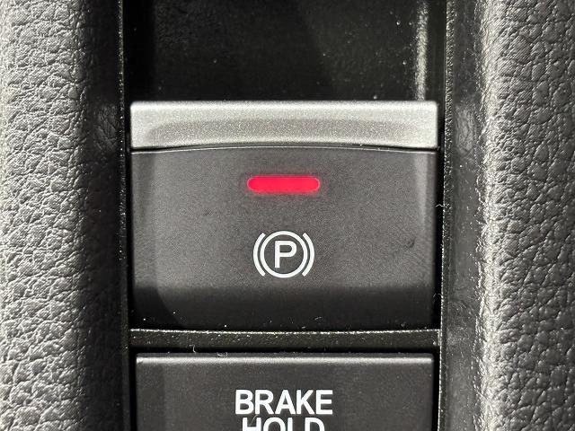 ヴェゼル e:HEV Z 全周囲/プレミアムオーディオ/9インチナビ/ワンオーナー/衝突軽減ブレーキ/追従クルコン/レーンキープアシスト/パワーバックドア/クリアランスソナー/シートヒーター/BSM/ETC/LEDヘッドライト(65枚目)