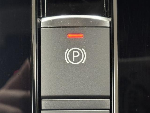 アウトランダーPHEV P BOSE/セミアニリン革/全周囲/純正9型ナビ地デジ/レーダークルコン/BSM/パワーシート/シートヒーター/ステアリングヒーター/パワーバックドア/AC1500W/ETC/LEDヘッドライト(40枚目)