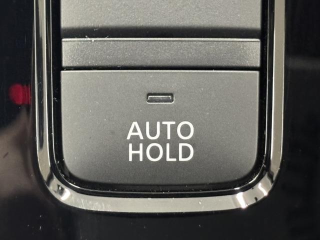 アウトランダーPHEV P BOSE/セミアニリン革/全周囲/純正9型ナビ地デジ/レーダークルコン/BSM/パワーシート/シートヒーター/ステアリングヒーター/パワーバックドア/AC1500W/ETC/LEDヘッドライト(41枚目)