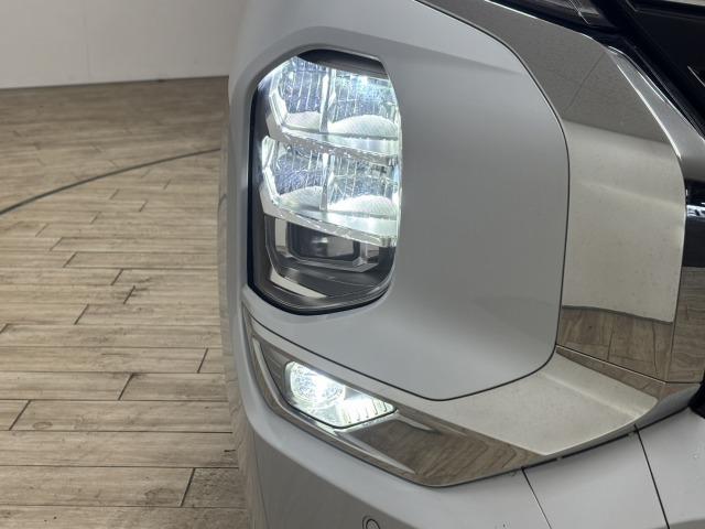 アウトランダーPHEV P BOSE/セミアニリン革/全周囲/純正9型ナビ地デジ/レーダークルコン/BSM/パワーシート/シートヒーター/ステアリングヒーター/パワーバックドア/AC1500W/ETC/LEDヘッドライト(62枚目)