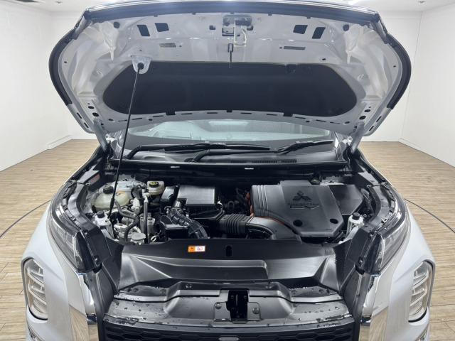 アウトランダーPHEV P BOSE/セミアニリン革/全周囲/純正9型ナビ地デジ/レーダークルコン/BSM/パワーシート/シートヒーター/ステアリングヒーター/パワーバックドア/AC1500W/ETC/LEDヘッドライト(76枚目)