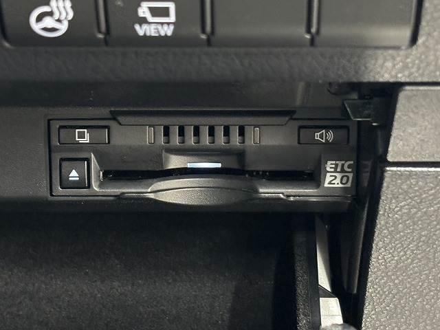 RX RX450h “F SPORT” パノラマルーフ/全周囲/黒革シート/三眼LEDヘッドライト/純正12.3インチナビ/地デジ/追従クルコン/レーンキープアシスト/パワーバックドア/BSM/ETC/ベンチレーション/シートメモリー(12枚目)