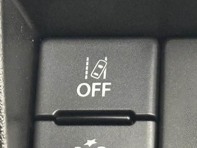 ���[���L�[�v�A�V�X�g�@�\�𑕔��B�Ԑ����͂ݏo���ƌx������Ă����V�X�e���B�܂��Փˌy���u���[�L�������B