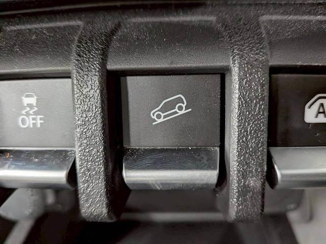 �y�q���f�B�Z���g�R���g���[���z�G���W���u���[�L�����ł͏\���Ɍ����ł��Ȃ������ł̑��s���ɁA�u���[�L�y�_���𓥂ނ��ƂȂ��ԑ������ɕۂ悤�x������@�\�ł��B