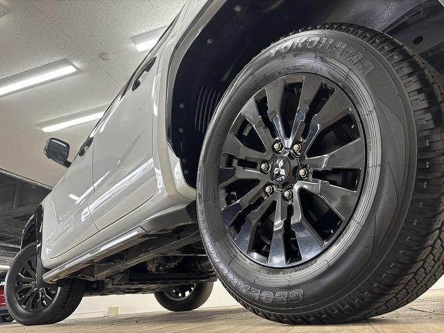 お問い合わせは０１２０－７０－４０９２まで。専門店だからこその知識・経験豊富な、熟練したスタッフ達が、お客様に適した一台をご案内致します。