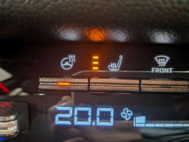 お問い合わせは０１２０－７０－４０９２まで。専門店だからこその知識・経験豊富な、熟練したスタッフ達が、お客様に適した一台をご案内致します。