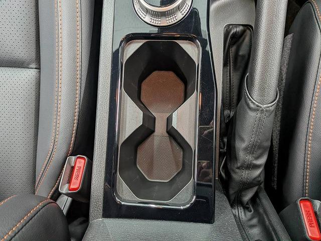 お問い合わせは０１２０－７０－４０９２まで。専門店だからこその知識・経験豊富な、熟練したスタッフ達が、お客様に適した一台をご案内致します。