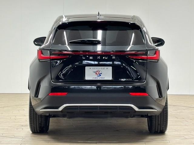 ＮＸ３５０ｈ　Ｆスポーツ　ムーンルーフ／全周囲カメラ／赤革シート／純正１４型ナビ／パワーバックドア／パワーシート／シートベンチレーション／衝突軽減／追従クルコン／３眼ＬＥＤヘッドライト／ＢＳＭ／ＥＴＣ／スマートキー（画像27）