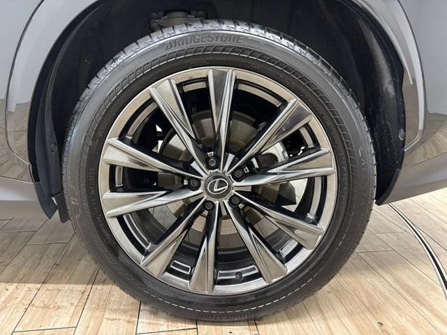 ＮＸ３５０ｈ　Ｆスポーツ　ムーンルーフ／全周囲カメラ／赤革シート／純正１４型ナビ／パワーバックドア／パワーシート／シートベンチレーション／衝突軽減／追従クルコン／３眼ＬＥＤヘッドライト／ＢＳＭ／ＥＴＣ／スマートキー（画像31）