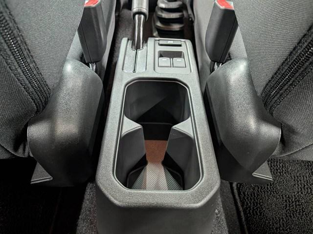 □ＦＣ　登録済未使用車／スズキセーフティサポート／　追従クルコン／レーンキープアシスト／クリアランスソナー／アイドリングストップ／シートヒーター／ＬＥＤヘッドライト／スマートキー（画像37）