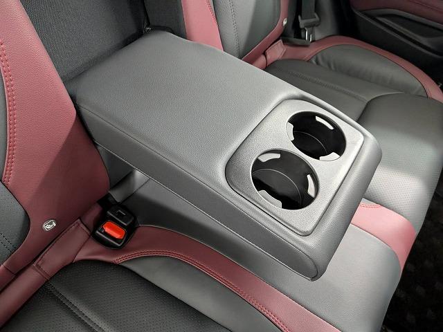 □ＳＴＩ　Ｓｐｏｒｔ　サンルーフ／純正ＯＰ１８インチＡＷ／ダイアトーン８インチナビ／地デジ／追従クルコン／パワーバックドア／パワーシート／前後席シートヒーター／ステアリングヒーター／ダウンヒルアシスト（画像38）