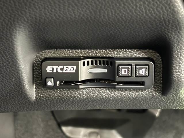ｅ：ＨＥＶ　Ｚ・ＰＬａＹパッケージ　登録済未使用車／ホンダコネクト９インチディスプレイ／ワイヤレス充電／ＡｐｐｌｅＣａｒＰｌａｙ／地デジ／追従クルコン／パワーバックドア／ＢＳＭ／ＥＴＣ／シートヒーター／ステアリングヒーター（画像10）