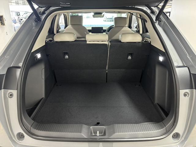 ｅ：ＨＥＶ　Ｚ・ＰＬａＹパッケージ　登録済未使用車／ホンダコネクト９インチディスプレイ／ワイヤレス充電／ＡｐｐｌｅＣａｒＰｌａｙ／地デジ／追従クルコン／パワーバックドア／ＢＳＭ／ＥＴＣ／シートヒーター／ステアリングヒーター（画像63）
