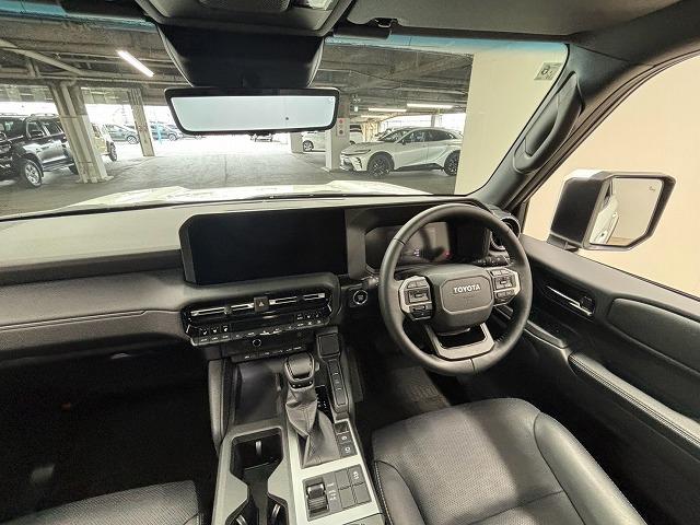 ＶＸ　サンルーフ／デジタルミラー／純正１２．３インチナビ／全周囲カメラ／地デジ／Ａｐｐｌｅ　ＣａｒＰｌａｙ／トヨタセーフティセンス／追従クルコン／パワーバックドア／ＢＳＭ／ＥＴＣ／ベンチレーション／ＬＥＤ（画像47）