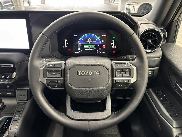 ＶＸ　サンルーフ／デジタルミラー／純正１２．３インチナビ／全周囲カメラ／地デジ／Ａｐｐｌｅ　ＣａｒＰｌａｙ／トヨタセーフティセンス／追従クルコン／パワーバックドア／ＢＳＭ／ＥＴＣ／ベンチレーション／ＬＥＤ（画像49）