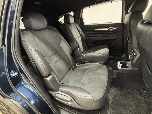 ２５Ｓ　ブラックトーンエディション　６人乗り／純正１０．２５インチナビ／全周囲カメラ／Ａｐｐｌｅ　ＣａｒＰｌａｙ／前後席シートヒーター／ステアリングヒーター／ワイヤレス充電／追従クルコン／パワーバックドア／パワーシート／シートメモリー（画像41）