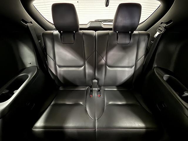 ２５Ｓ　ブラックトーンエディション　６人乗り／純正１０．２５インチナビ／全周囲カメラ／Ａｐｐｌｅ　ＣａｒＰｌａｙ／前後席シートヒーター／ステアリングヒーター／ワイヤレス充電／追従クルコン／パワーバックドア／パワーシート／シートメモリー（画像44）
