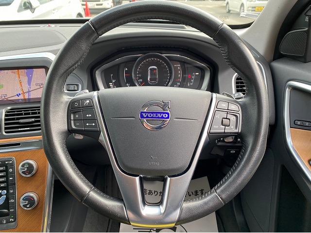 ＸＣ６０ Ｄ４　クラシック　禁煙　ＯＢＤチェック済み　ナビ　バックカメラ　サンルーフ　本革シート　パワーバックドア　パワーシート　シートヒーター　車線逸脱　スマートキー　クリアランスソナー　クルーズコントロール（41枚目）