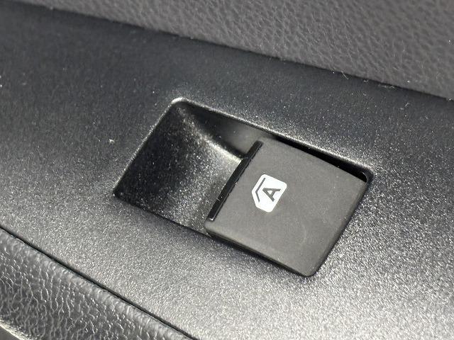 プリウス Aツーリングセレクション モデリスタエアロ/純正9インチナビ/パーキングアシスト/レーダークルコン/レーンキープアシスト/シートヒーター/BSM/ETC/地デジ/バックカメラ/HUD/LEDヘッドライト/スマートキー(42枚目)