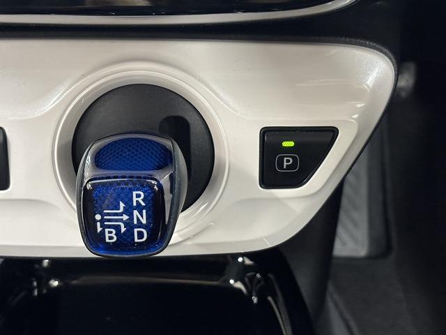 プリウス Aツーリングセレクション モデリスタエアロ/純正9インチナビ/パーキングアシスト/レーダークルコン/レーンキープアシスト/シートヒーター/BSM/ETC/地デジ/バックカメラ/HUD/LEDヘッドライト/スマートキー(54枚目)