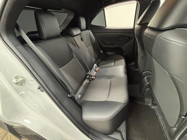 ヤリスクロス Ｚ　ワンオーナー／パワーバックドア／純正８インチＤオーディオ／レーダークルコン／レーンキープアシスト／シートヒーター／ステアリングヒーター／ＢＳＭ／ＥＴＣ／スマートキー／プッシュスタート（40枚目）