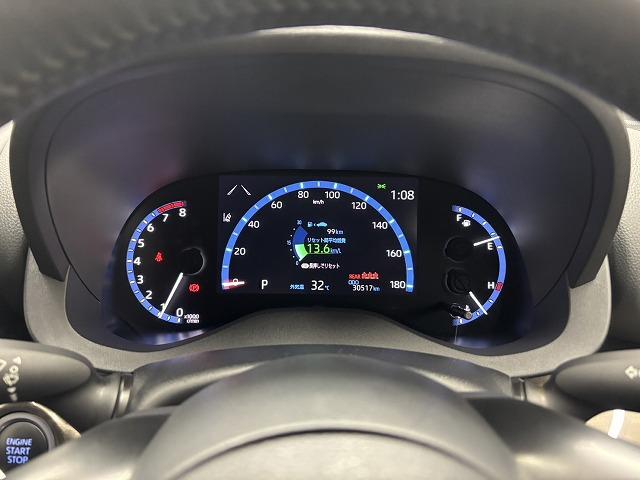 ヤリスクロス Ｚ　ワンオーナー／パワーバックドア／純正８インチＤオーディオ／レーダークルコン／レーンキープアシスト／シートヒーター／ステアリングヒーター／ＢＳＭ／ＥＴＣ／スマートキー／プッシュスタート（45枚目）