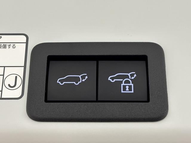 ヤリスクロス Ｚ　ワンオーナー／パワーバックドア／純正８インチＤオーディオ／レーダークルコン／レーンキープアシスト／シートヒーター／ステアリングヒーター／ＢＳＭ／ＥＴＣ／スマートキー／プッシュスタート（64枚目）