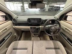 見通しの良いコックピットは普段のドライブに最適。運転しやすいお車となります。 2