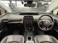 見通しの良いコックピットは普段のドライブに最適。運転しやすいお車となります。 2