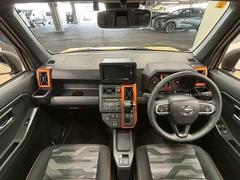 見通しの良いコックピットは普段のドライブに最適。運転しやすいお車となります。 2