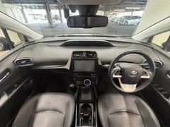 見通しの良いコックピットは普段のドライブに最適。運転しやすいお車となります。 2