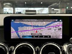 純正１０．３インチナビ装備！！フルセグＴＶやＢｌｕｅｔｏｏｔｈなど様々なメディアを搭載！！ 3