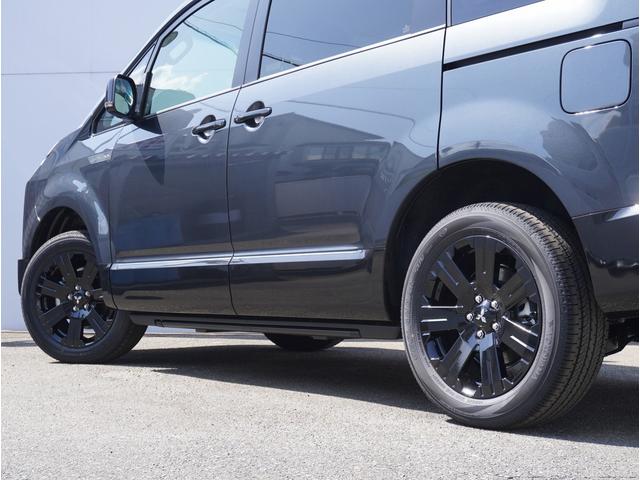デリカＤ：５ シャモニー　シャモニー／電動サイドステップ装着車／ディーゼルターボ／４ＷＤ／電動スライドドア・電動ステップ・８人乗り（グラファイトグレーメタリック／ブラック）（23枚目）