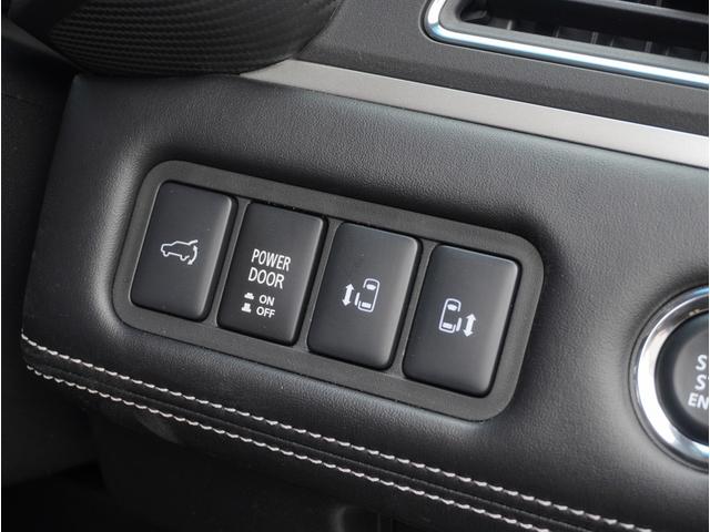 デリカＤ：５ シャモニー　シャモニー／電動サイドステップ装着車／ディーゼルターボ／４ＷＤ／電動スライドドア・電動ステップ・８人乗り（グラファイトグレーメタリック／ブラック）（34枚目）