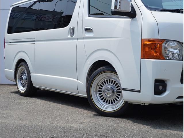 ハイエースバン スーパーＧＬ　ダークプライムＩＩ　／デジタルインナーミラー／小窓付き／ベッドキット／シートカバー／ＲＩＶＡＩ　コーナーレンズカバー／２インチローダウン／ガッツミラー　塗装／ＤＥＡＮカリフォルニア／ドライブレコーダーハイエースカスタム（6枚目）