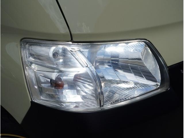 ライトエースバン ＧＬ　ライトエース／ＧＬ／ガソリン車／オリジナル内装架装／ドライブレコーダー／ＲＥＶＯシート／ストラーダ／７インチナビゲーション／収納付きベットキット／床フローリング施工／天井レザー張り替え／天井ＬＥＤ照明（19枚目）