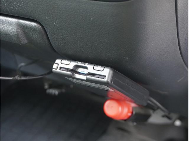 ライトエースバン ＧＬ　ライトエース／ＧＬ／ガソリン車／オリジナル内装架装／ドライブレコーダー／ＲＥＶＯシート／ストラーダ／７インチナビゲーション／収納付きベットキット／床フローリング施工／天井レザー張り替え／天井ＬＥＤ照明（41枚目）