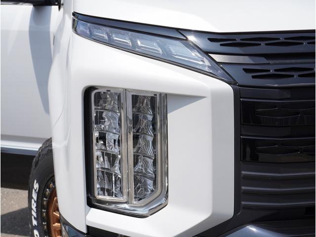 デリカＤ：５ シャモニー　三菱／登録済未使用車／シャモニー／８人乗り／ディーゼル／４ＷＤ／シートヒーター／／電動サイドステップ装着車／８人乗り／アルパイン／ビッグＸ１１インチナビ／フリップダウンモニター／１６インチ社外ホイール（14枚目）