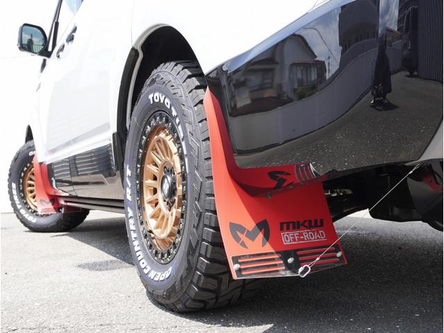 デリカＤ：５ シャモニー　三菱／登録済未使用車／シャモニー／８人乗り／ディーゼル／４ＷＤ／シートヒーター／／電動サイドステップ装着車／８人乗り／アルパイン／ビッグＸ１１インチナビ／フリップダウンモニター／１６インチ社外ホイール（29枚目）