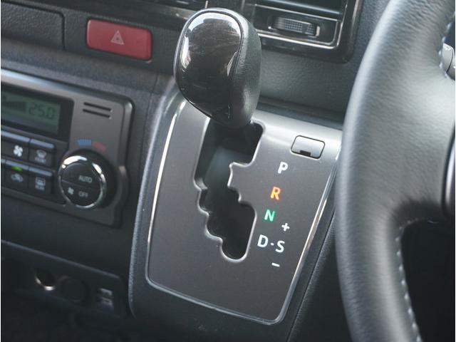 ハイエースバン スーパーＧＬ　ダークプライムＩＩ　ハイエースバン／スーパーＧＬ／ダークプライムＩＩ／２ＷＤ／でイーゼル／ＫＥＮＷＯＯＤナビ／スピーカー増設／１７インチ／ＥＣ－１７／ブラックリムフランジポリッシュ／ヨコハマパラダ（52枚目）