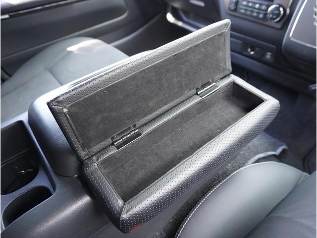 ハイエースバン スーパーＧＬ　ダークプライムＩＩ　ハイエースバン／スーパーＧＬ／ダークプライムＩＩ／２ＷＤ／でイーゼル／ＫＥＮＷＯＯＤナビ／スピーカー増設／１７インチ／ＥＣ－１７／ブラックリムフランジポリッシュ／ヨコハマパラダ（62枚目）