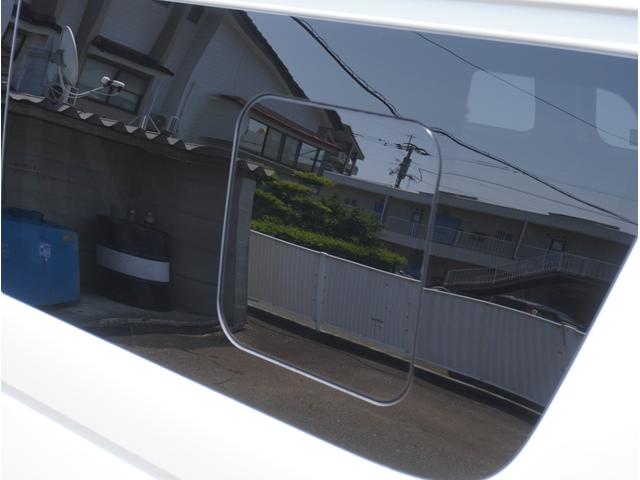 ハイエースワゴン ＧＬ　ＧＬ未登録新車／１０人乗り／パノラミックビューモニター／デジタルインナーミラー／パワースライドドア／スマートキー／ＬＥＤヘッド／コーナーセンサー／セーフティセンス／カロッツェリア　７インチ楽ナビ（13枚目）