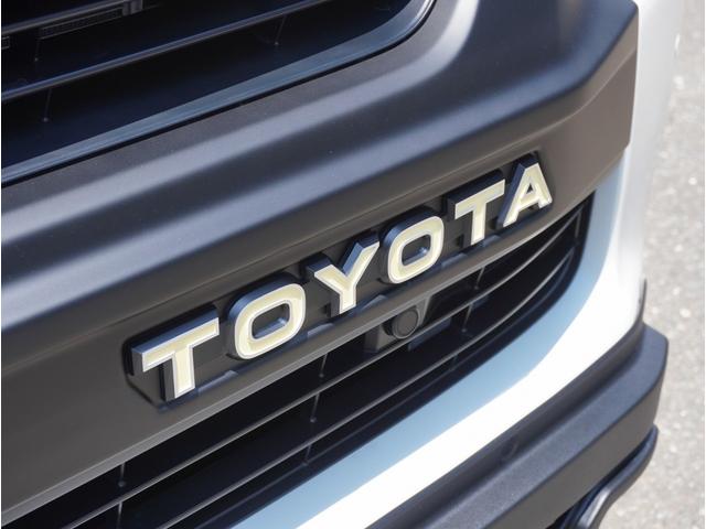 ハイエースワゴン ＧＬ　ＧＬ　未登録新車／１０人乗り／ベッドキット４／内装茶色パノラミックビューモニター／デジタルインナーミラー／スマートキー／コーナーセンサー／セーフティセンス／丸目キット／アルパインビッグＸ／パワスラ（19枚目）
