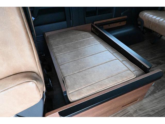 ハイエースワゴン ＧＬ　ＧＬ　未登録新車／１０人乗り／ベッドキット４／内装茶色パノラミックビューモニター／デジタルインナーミラー／スマートキー／コーナーセンサー／セーフティセンス／丸目キット／アルパインビッグＸ／パワスラ（66枚目）