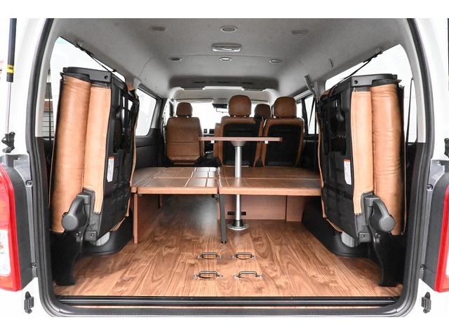 ハイエースワゴン ＧＬ　ＧＬ　未登録新車／１０人乗り／ベッドキット４／内装茶色パノラミックビューモニター／デジタルインナーミラー／スマートキー／コーナーセンサー／セーフティセンス／丸目キット／アルパインビッグＸ／パワスラ（70枚目）