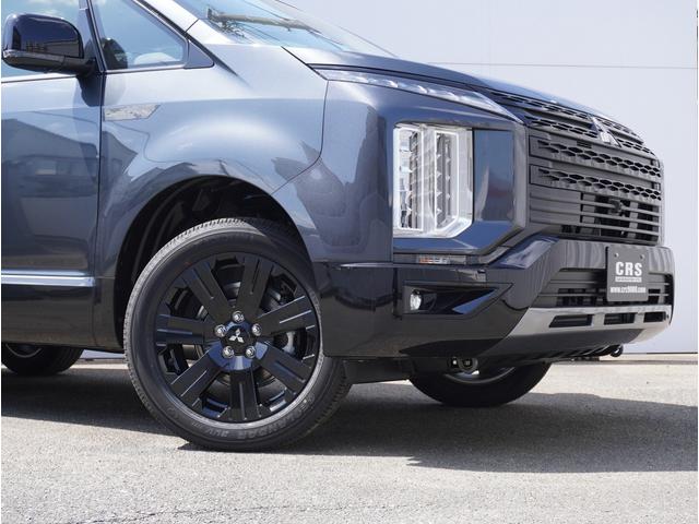 デリカＤ：５ シャモニー　シャモニー／電動サイドステップ装着車／ディーゼルターボ／４ＷＤ／電動スライドドア・電動ステップ・８人乗り（グラファイトグレーメタリック／ブラック）（9枚目）