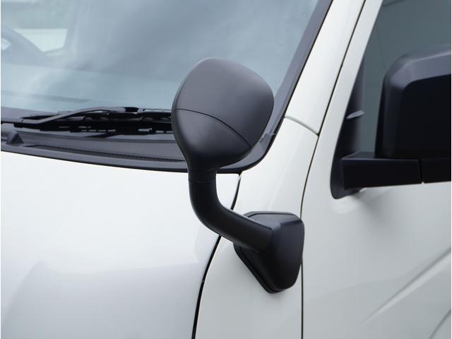 ハイエースバン DX GLパッケージ ハイエース/新車未登録/DX-GLPKG/GS2WD/3/6人乗り//DX-GLパッケージ/CRSカスタム/バットパネル/3インチローダウン/フロントリップVer4/ESSEXホイール/ENCM-18(17枚目)